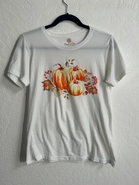 Positive tees Women's White Short Sleeve Pumpkin Graphic Tee